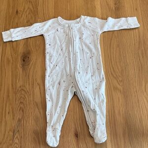 Cozy White Star Patterned Kids Footie